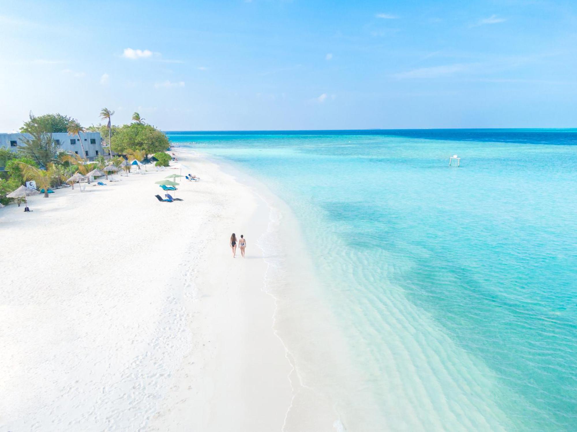 Ayala Oceanview Maldives Hotel Gulhi Exterior foto