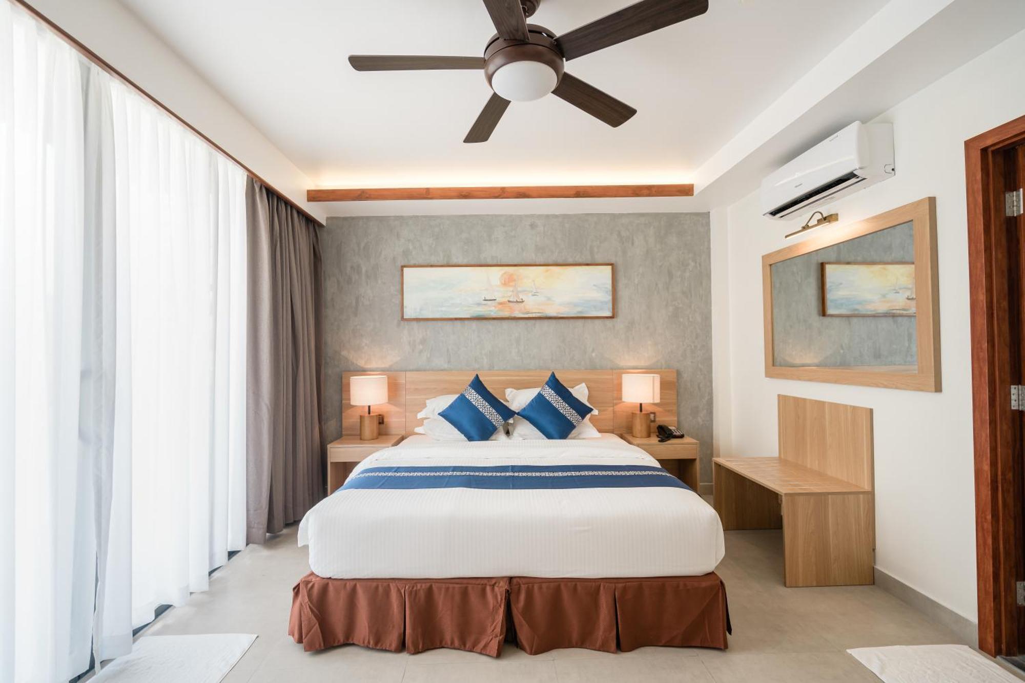 Ayala Oceanview Maldives Hotel Gulhi Exterior foto