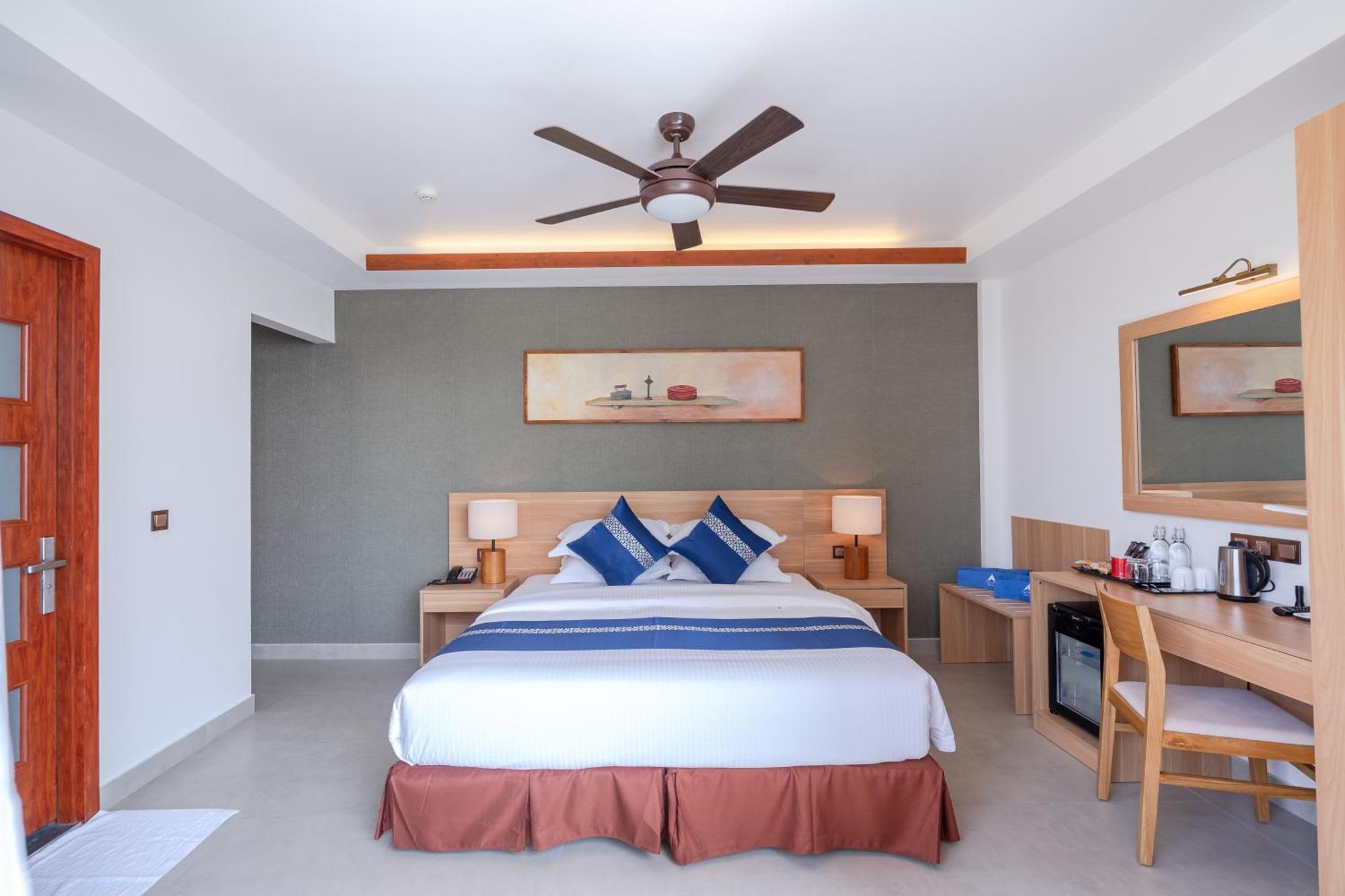 Ayala Oceanview Maldives Hotel Gulhi Exterior foto
