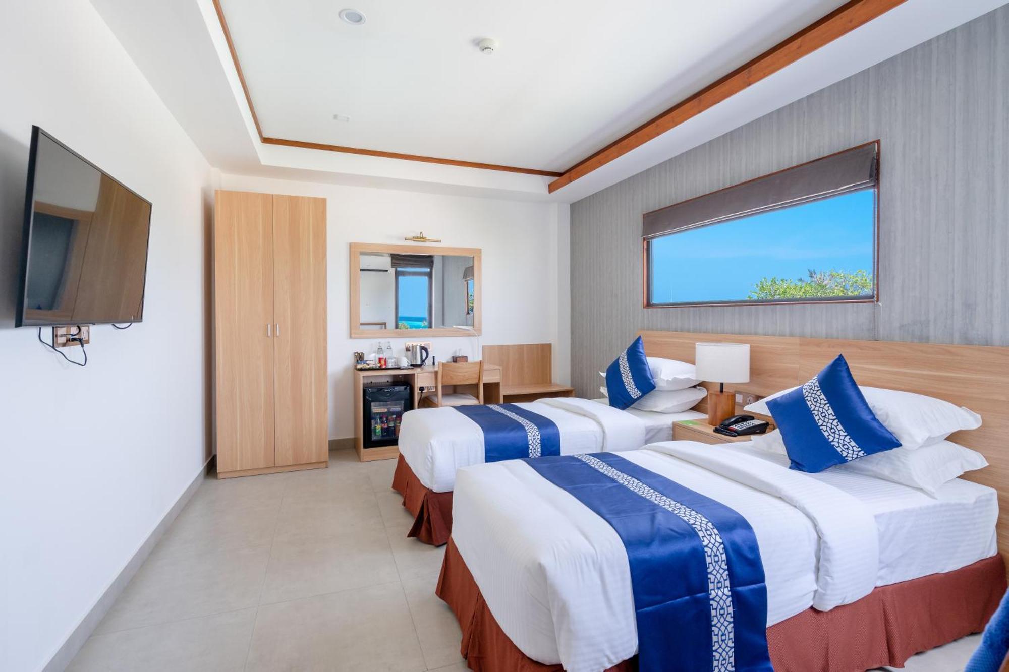 Ayala Oceanview Maldives Hotel Gulhi Exterior foto