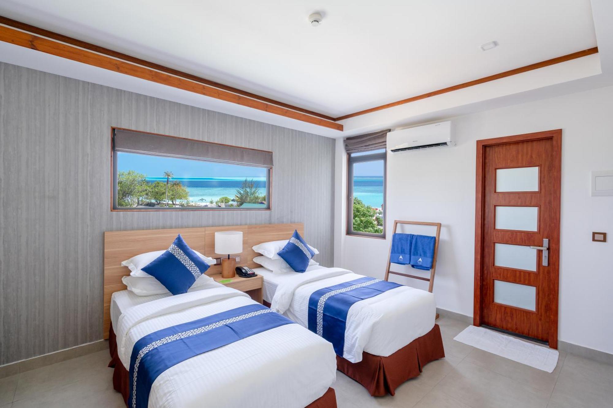Ayala Oceanview Maldives Hotel Gulhi Exterior foto