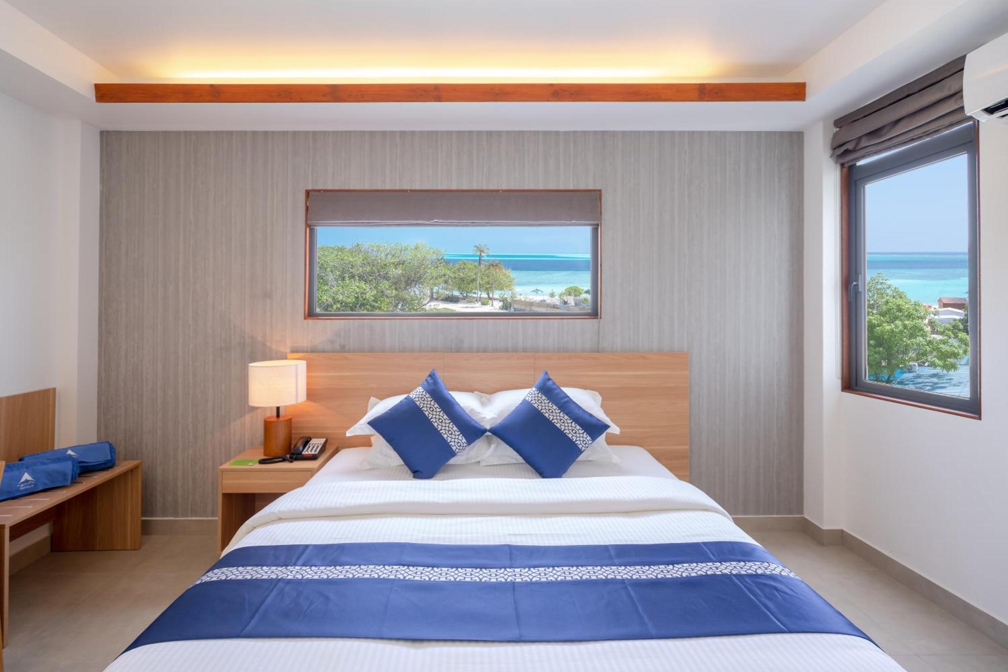 Ayala Oceanview Maldives Hotel Gulhi Exterior foto